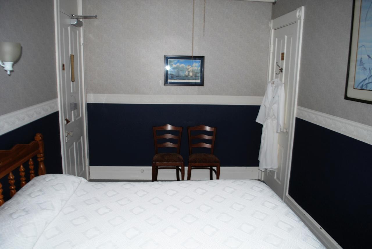The Historic Park Hotel Put-in-Bay Exterior foto