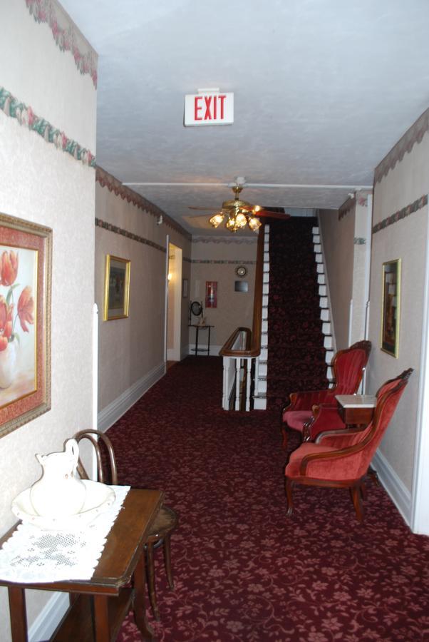 The Historic Park Hotel Put-in-Bay Exterior foto